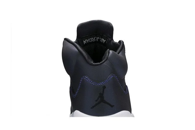 Кроссовки Wmns Air Jordan 5 Retro 'Oil Grey'
