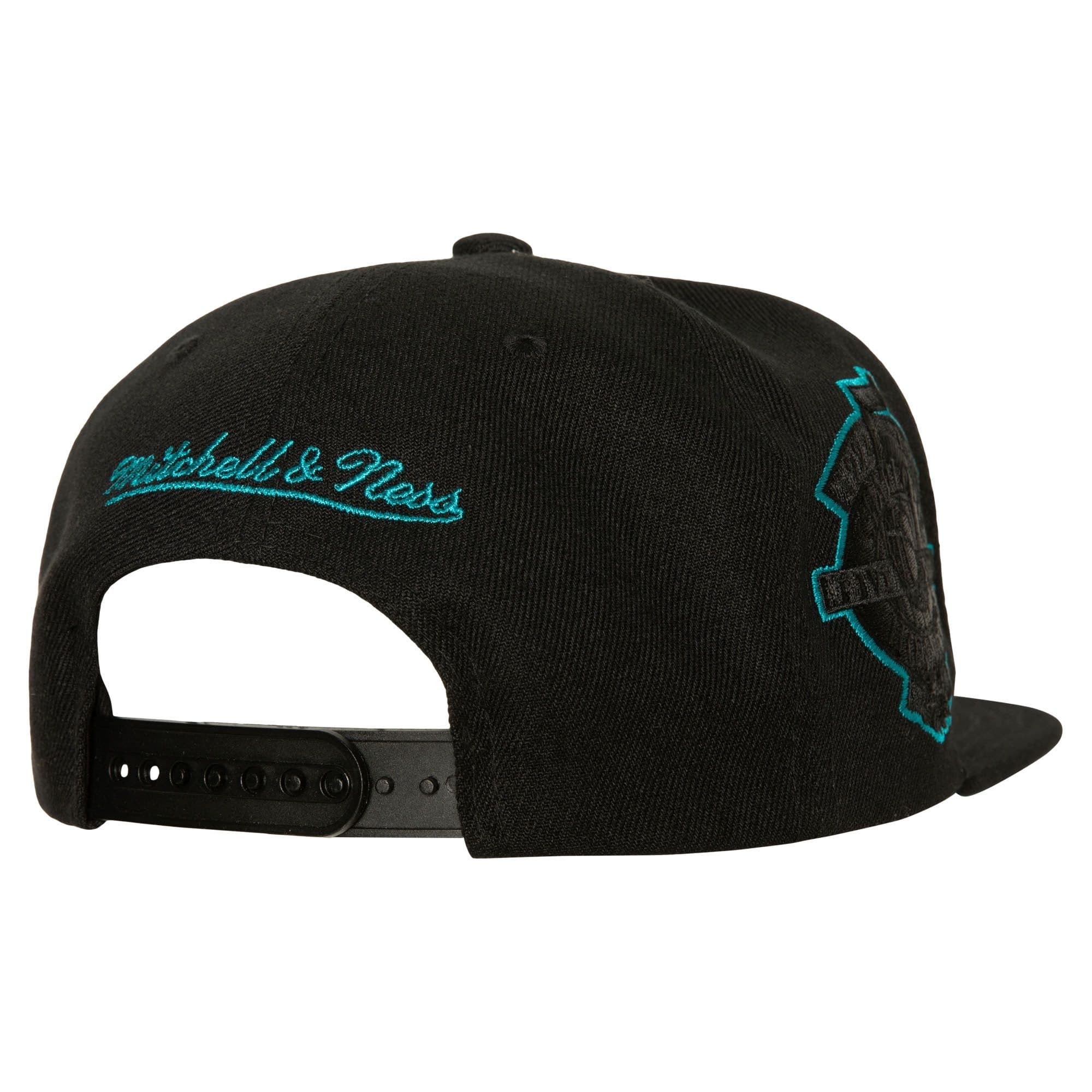 Бейсболка Mitchell & Ness TC Bottoms Snapback HWC Charlotte Hornets Hat