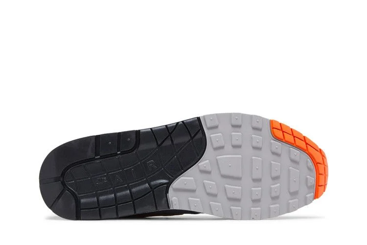 Krossovki-HUF-x-Nike-Air-Max-1-SP-Orange-3