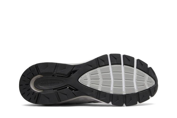 990v5-made-in-usa-b-wide-grey-m990gl5-b_03