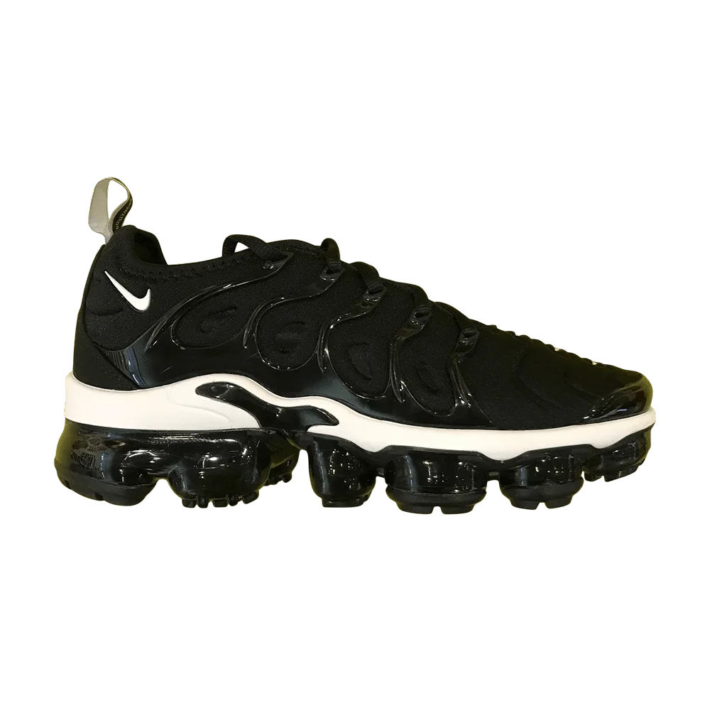 Krossovki-Nike-Air-VaporMax-Plus-Black