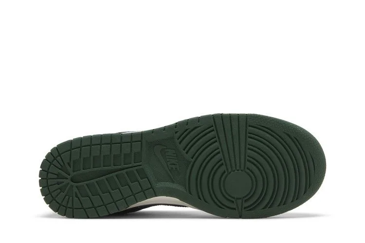 Кроссовки Nike Wmns Dunk Low 'Gorge Green'