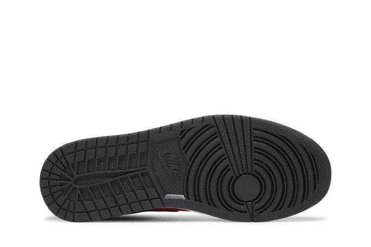 Krossovki-Air-Jordan-1-Retro-Mid-Gym-Red-3