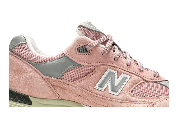 Кроссовки New Balance 991 Made in England 'Pink'