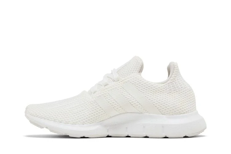 Krossovki-adidas-Swift-Run-Triple-White-2