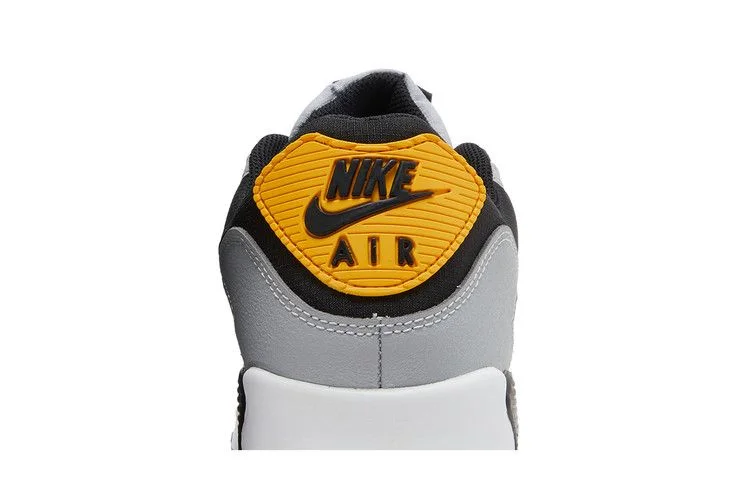 Кроссовки Nike Air Max 90 'Classic Batman'