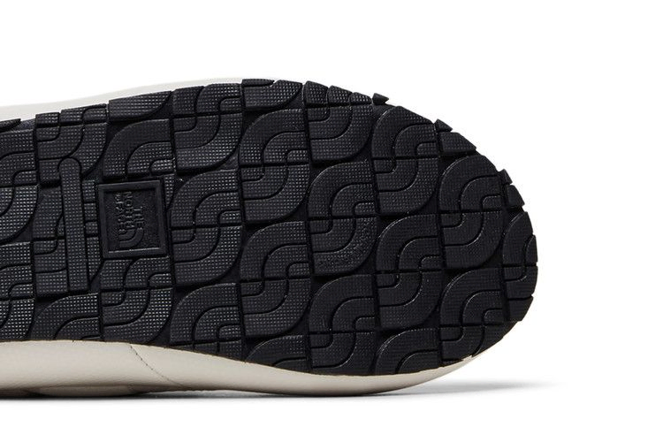 kaws-x-wmns-thermoball-traction-mule-vp-moonlight-ivory-nuptse-nf0a819n-944_04