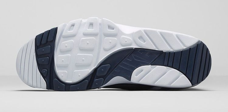 Кроссовки Nike Air Trainer Huarache Premium 'Medecine Ball'