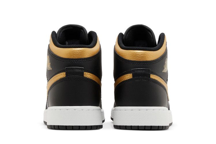 air-jordan-1-mid-gs-black-metallic-gold-dq8423-071_05