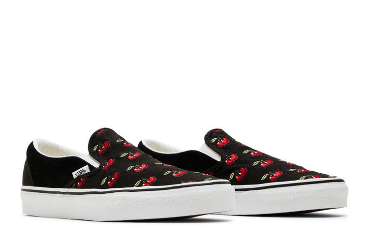 classic-slip-on-cherries-black-vn0a4u38l6m_07