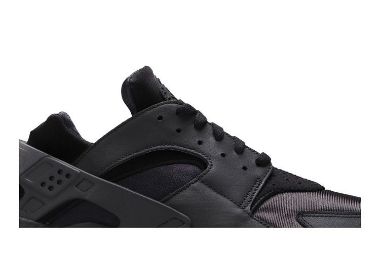 air-huarache-triple-black-dd1068-002_01
