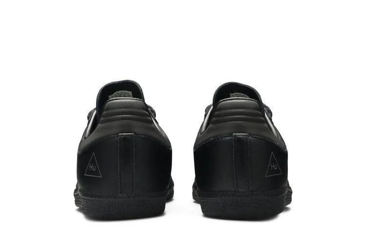 Krossovki-Pharrell-x-adidas-Samba-Black-Future-5