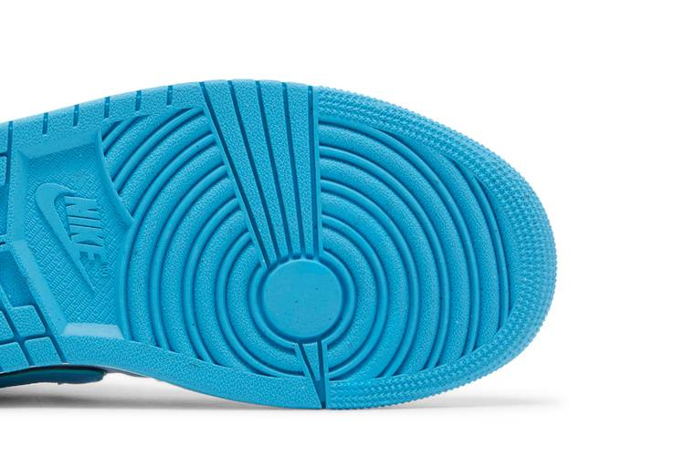 Кроссовки Wmns Air Jordan 1 Mid SE 'Ice Blue'