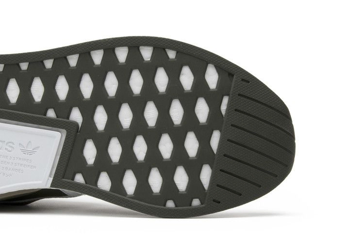 Кроссовки White Mountaineering x adidas NMD_R2 Primeknit 'Olive'