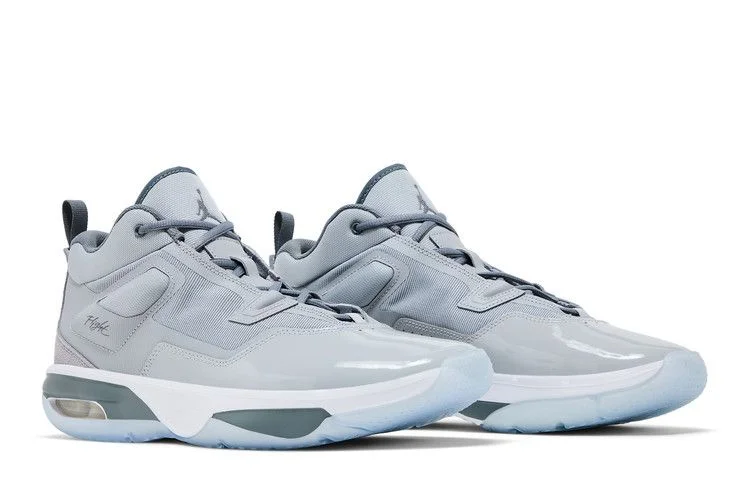 Krossovki-Air-Jordan-Stay-Loyal-3-Wolf-Grey-7