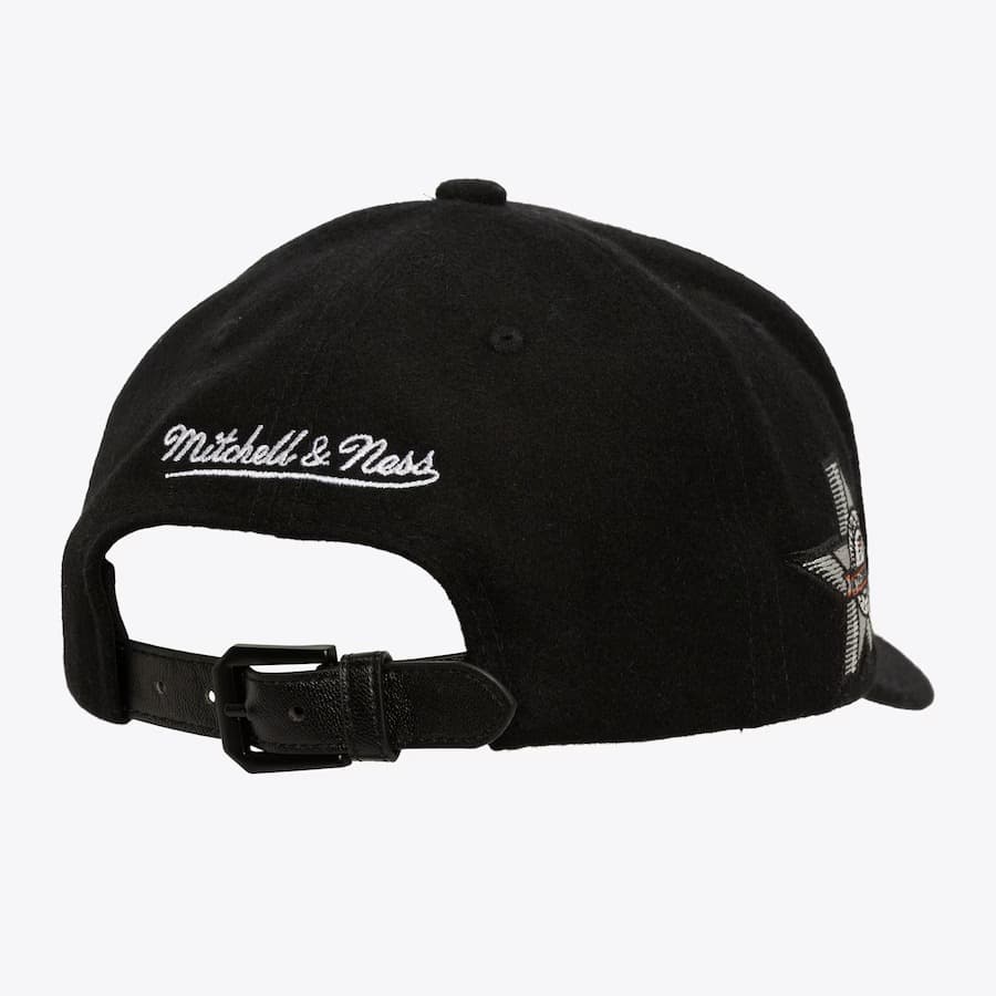 Бейсболка Mitchell & Ness Black Philadelphia Flyers Kicking Wool Pro Adjustable Hat