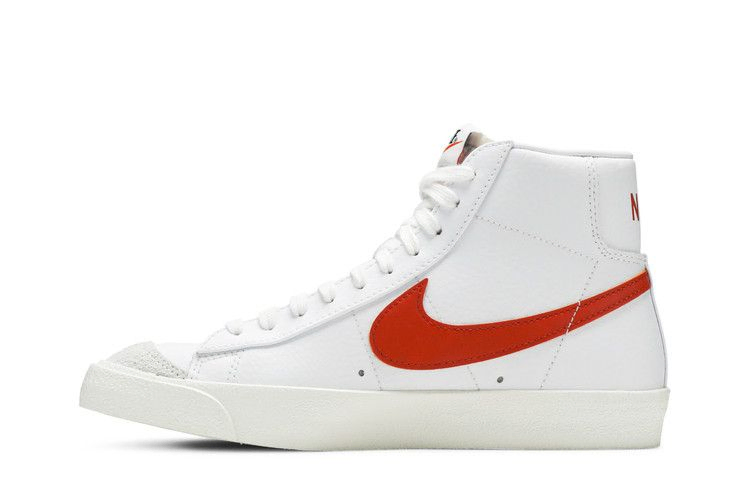 blazer-mid-77-vintage-white-mantra-orange-bq6806-110_02