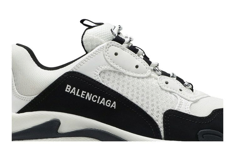 Кроссовки Balenciaga Triple S Sneaker 'White Black'