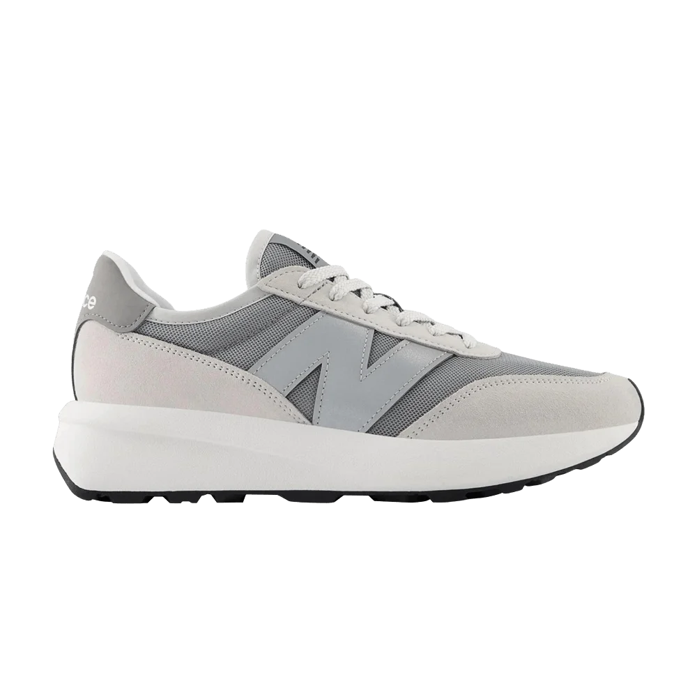 Krossovki-New-Balance-370-Grey-White