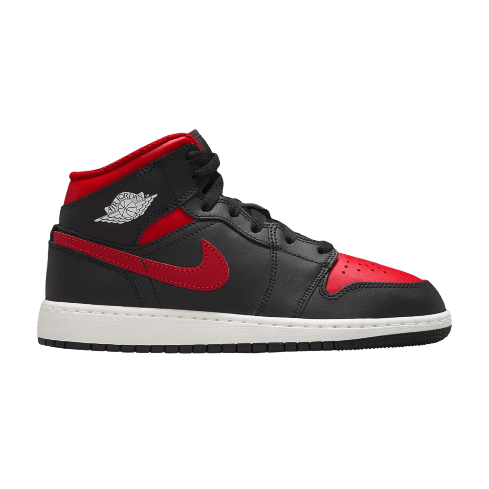 air-jordan-1-mid-gs-black-fire-red-dq8423-067