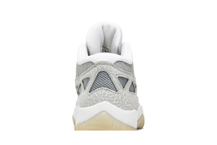 air-jordan-11-retro-low-ie-306008-072_06