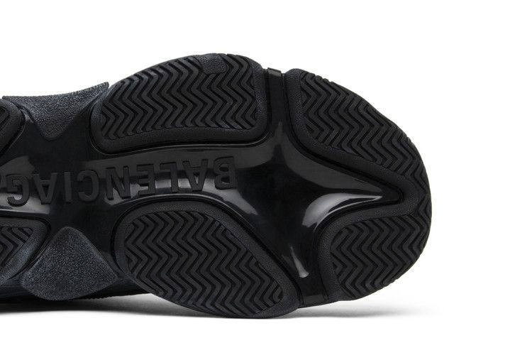 Кроссовки Balenciaga Triple S Sneaker 'Triple Black' 2018