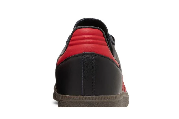 Krossovki-Manchester-United-x-adidas-Samba-Team-Black-Real-Red-6
