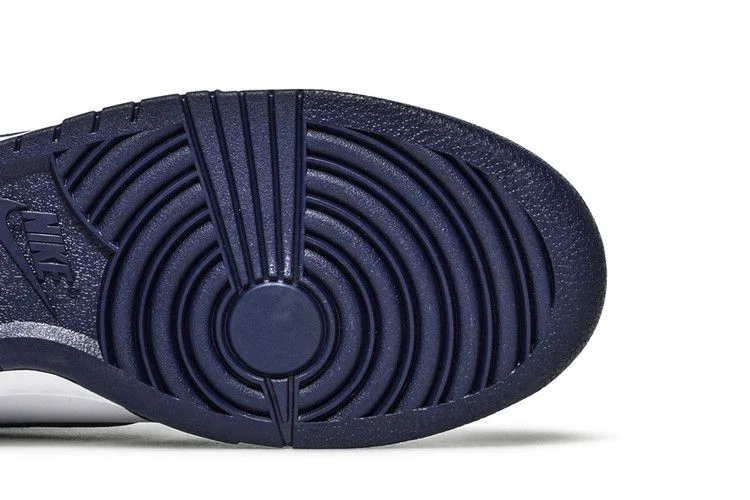 Кроссовки Nike Dunk High 'Midnight Navy'