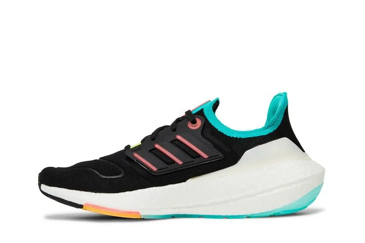 Krossovki-adidas-UltraBoost-22-Black-Turbo-Mint-2