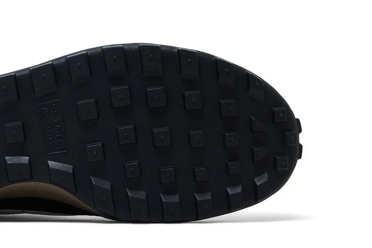 Krossovki-Tom-Sachs-x-Wmns-NikeCraft-General-Purpose-Shoe-Black-White-Team-Royal-4