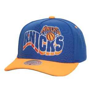 Mitchell-Ness-Wavy-Pro-Snapback-New-York-Knicks-300x300