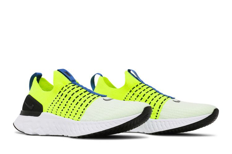 react-phantom-run-flyknit-2-white-yellow-dm7603-700_07