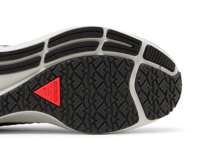 Кроссовки Nike Air Zoom Pegasus 38 Shield 'Black Dark Smoke Grey'