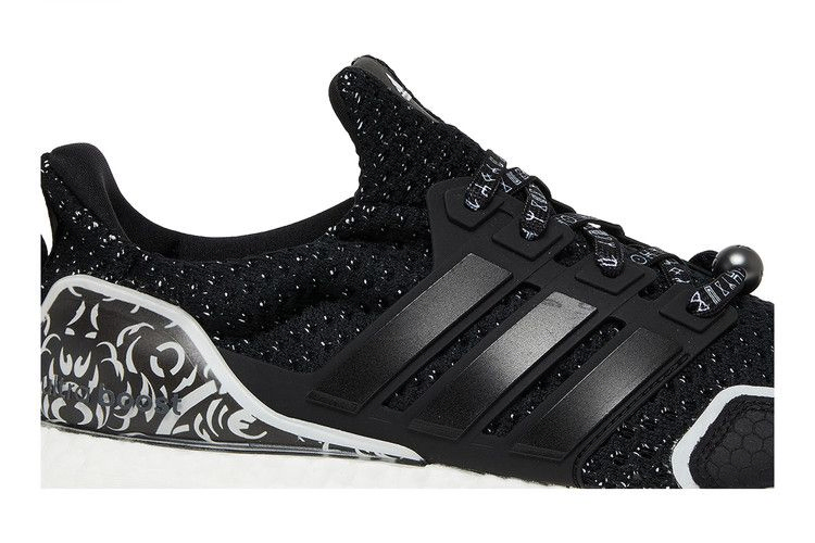 Кроссовки Marvel x adidas UltraBoost 5.0 'Black Panther'