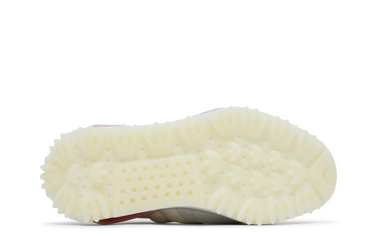 moncler-x-nmd_s1-gore-tex-the-art-of-exploration-white-ig3025_03