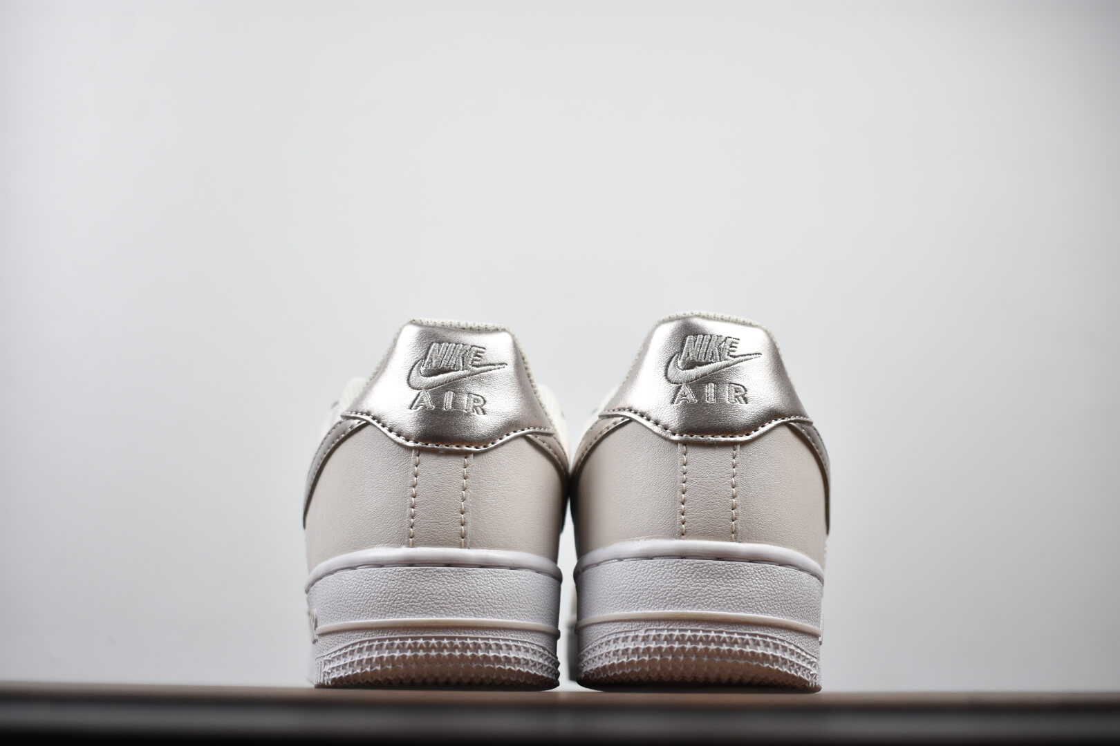 Кроссовки Nike Air Force 1 Low GS 'Phantom'
