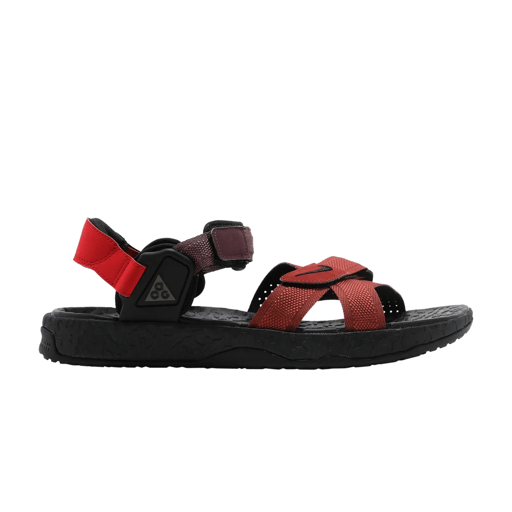 Nike ACG Air Deschutz + 'Redstone'
