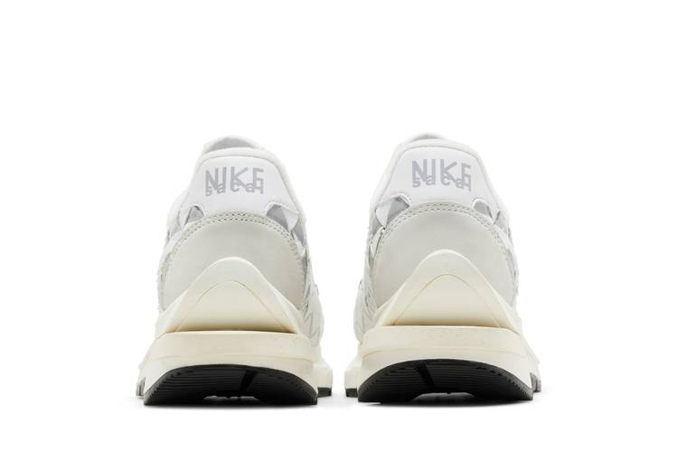 Кроссовки Jean Paul Gaultier x sacai x Nike VaporWaffle Woven 'White'