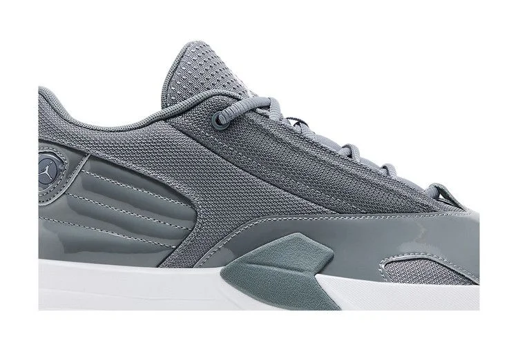 Кроссовки Air Jordan Max Aura 6 'Cool Grey'