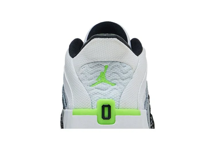 Krossovki-Air-Jordan-Tatum-2-GS-Neon-6