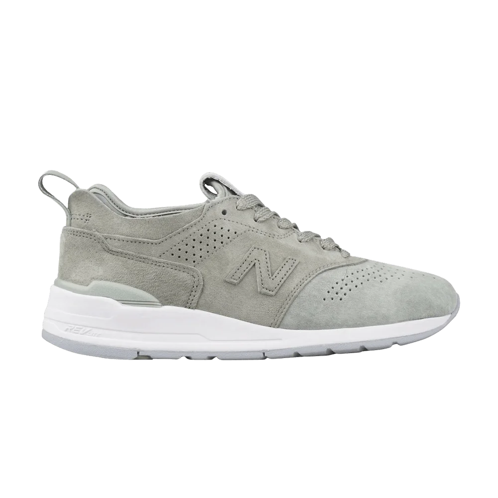 Krossovki-New-Balance-997-Deconstructed-Silver-Mint