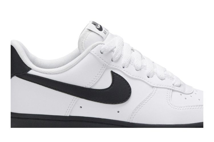 Кроссовки Nike Air Force 1 Low 'White Black Sole'