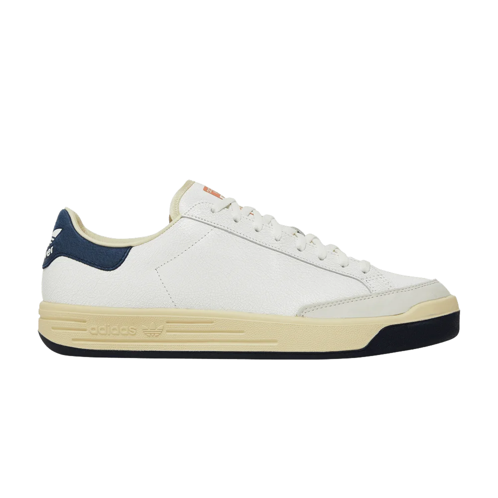 Krossovki-Adidas-Rod-Laver-Consortium-Leather-Pack-Cracked