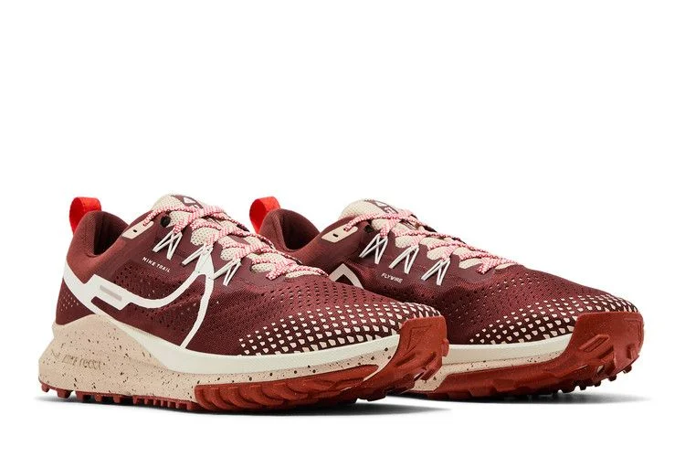 Krossovki-Nike-React-Pegasus-Trail-4-Dark-Pony-Picante-Red-7