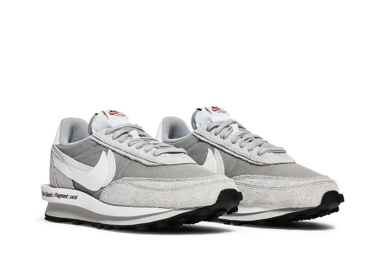 Krossovki-Fragment-Design-x-sacai-x-Nike-LDV-Waffle-Light-Smoke-Grey-7