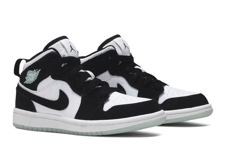 Krossovki-Air-Jordan-1-Mid-SE-PS-Glow-in-the-Dark-Panda-7