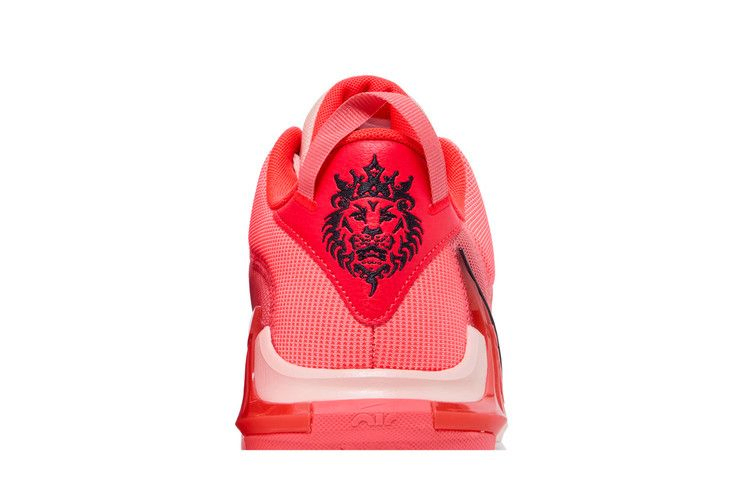 Кроссовки Nike LeBron Witness 7 'Bright Crimson'