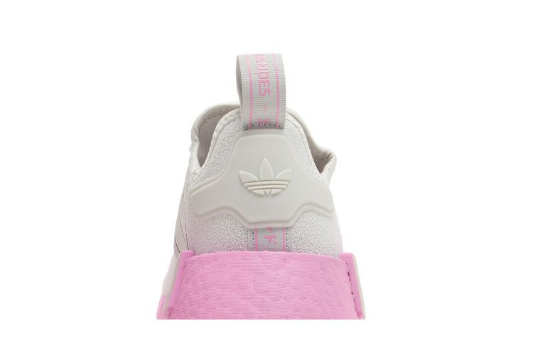Кроссовки adidas Wmns NMD_R1 'Grey Bliss Pink'
