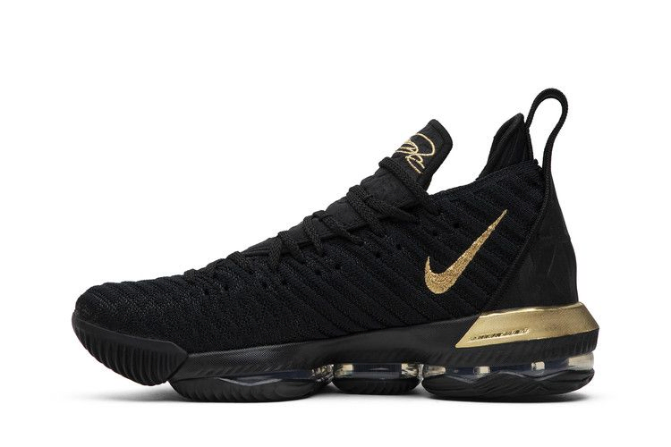 Кроссовки Nike LeBron 16 'I'm King'