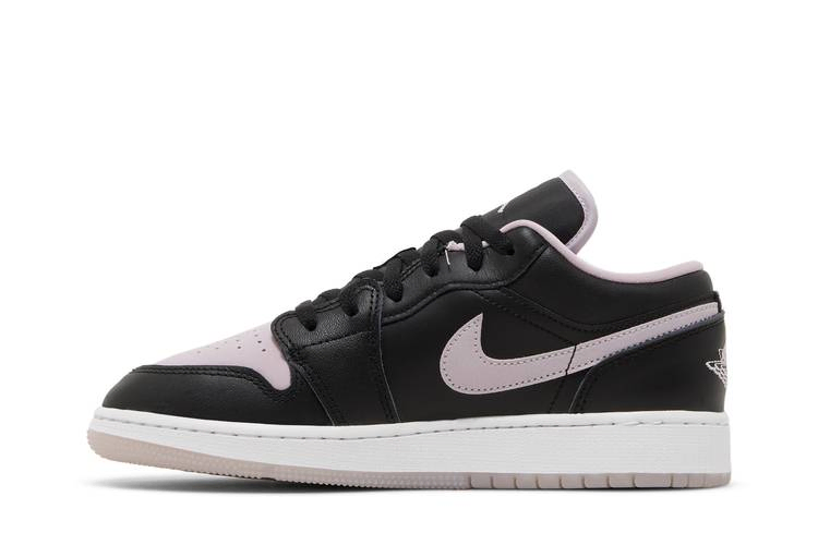 air-jordan-1-low-se-gs-black-iced-lilac-dv1333-051_02